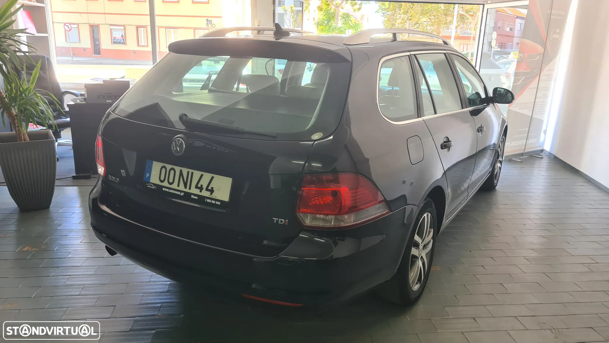 VW Golf Variant 1.6 TDi Confortline - 10