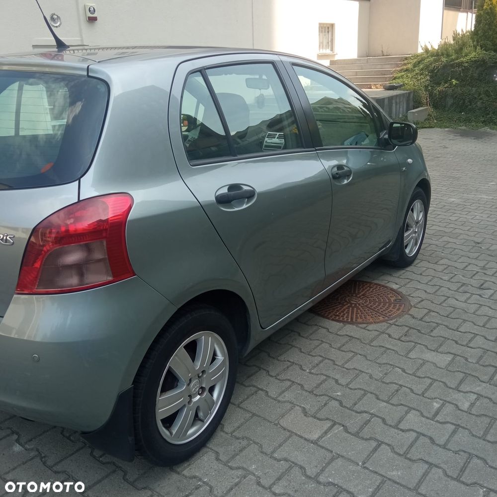 Toyota Yaris 1.4 D-4D Luna - 6