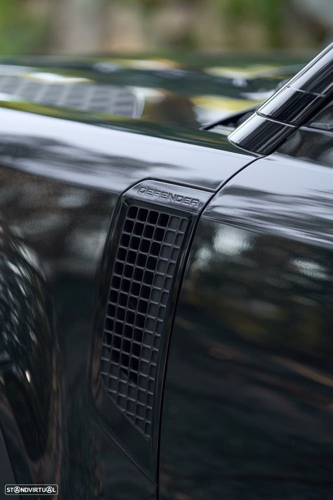 Land Rover Defender 110 P400e SE - 21