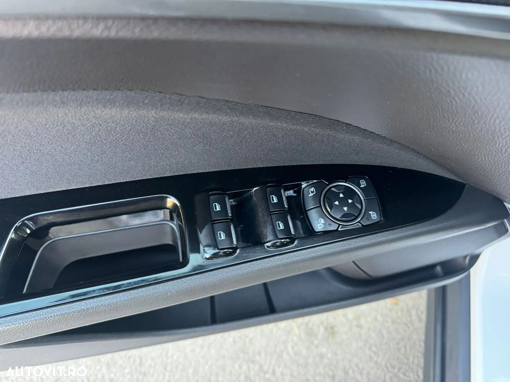 Ford Mondeo 2.0 EcoBlue Aut. Titanium - 12