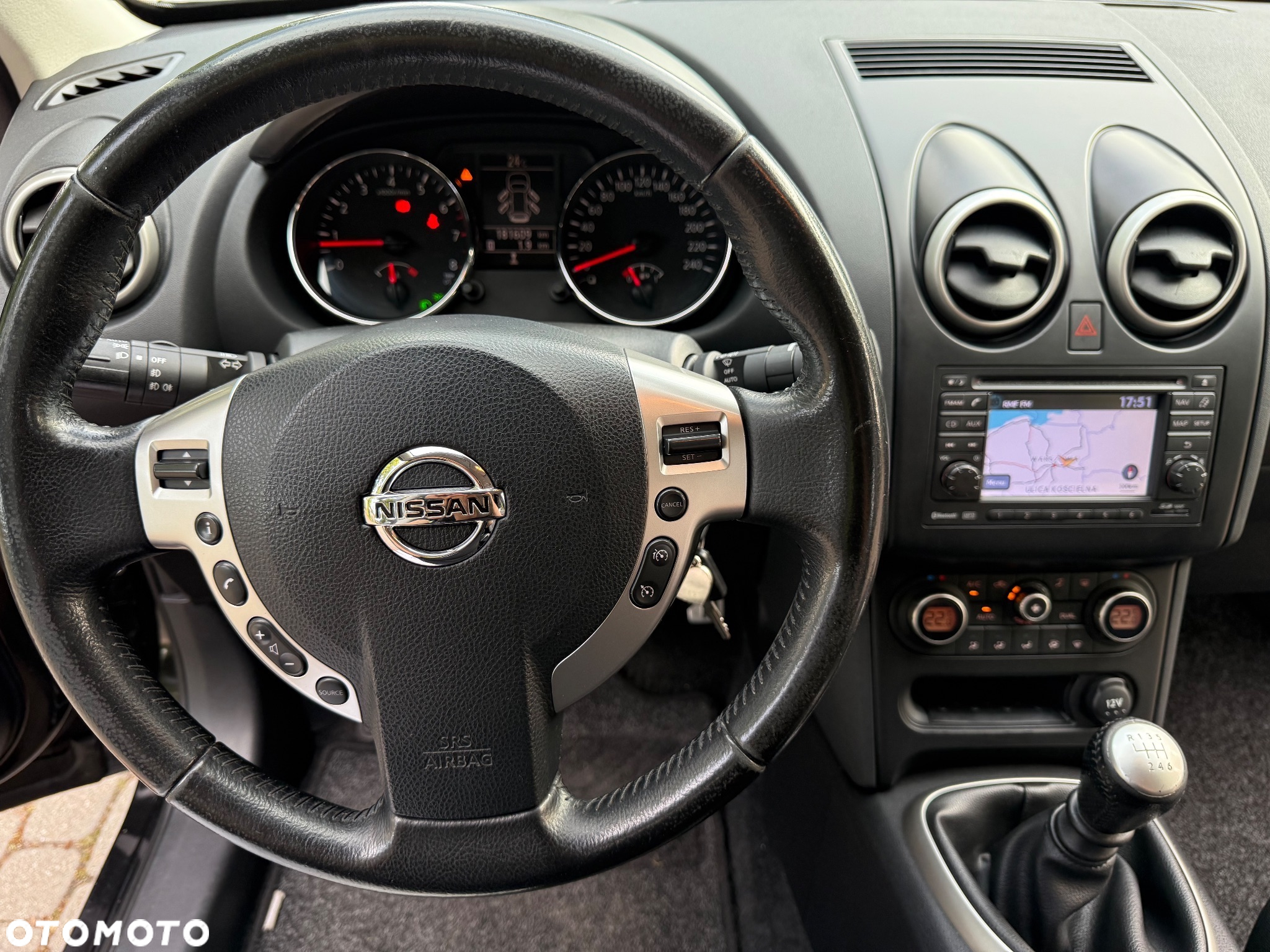 Nissan Qashqai 2.0 4x4 Tekna - 28