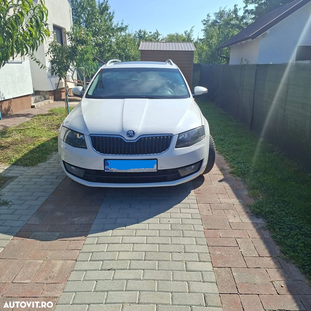 Skoda Octavia 1.6 TDI DSG Ambition - 1