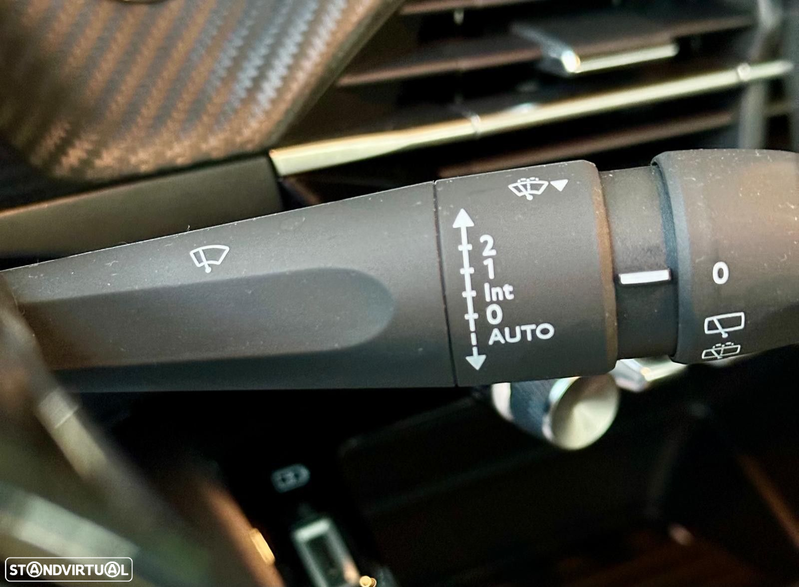 Peugeot e-2008 50 kWh Active - 12