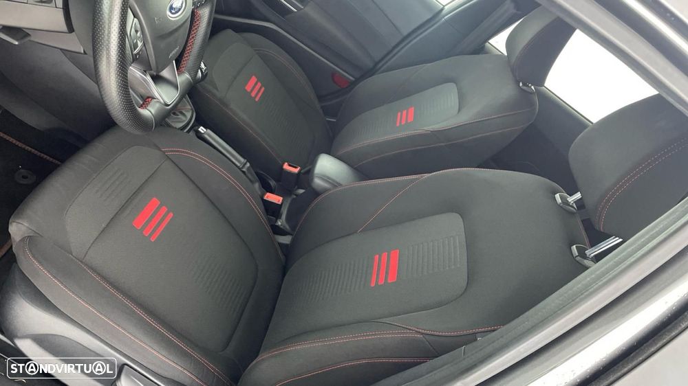 Ford Fiesta 1.0 EcoBoost ST-Line - 12