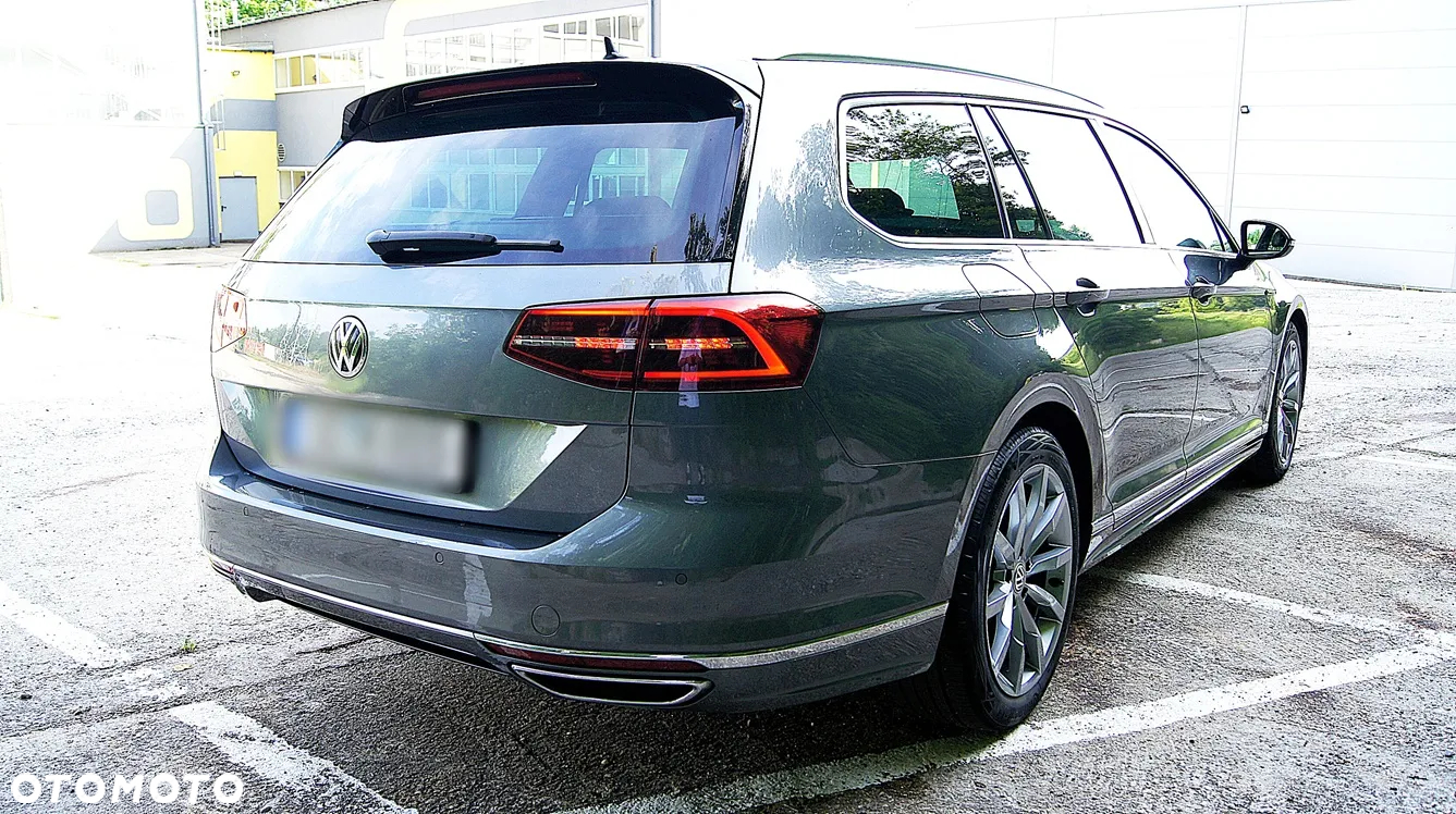 Volkswagen Passat - 14
