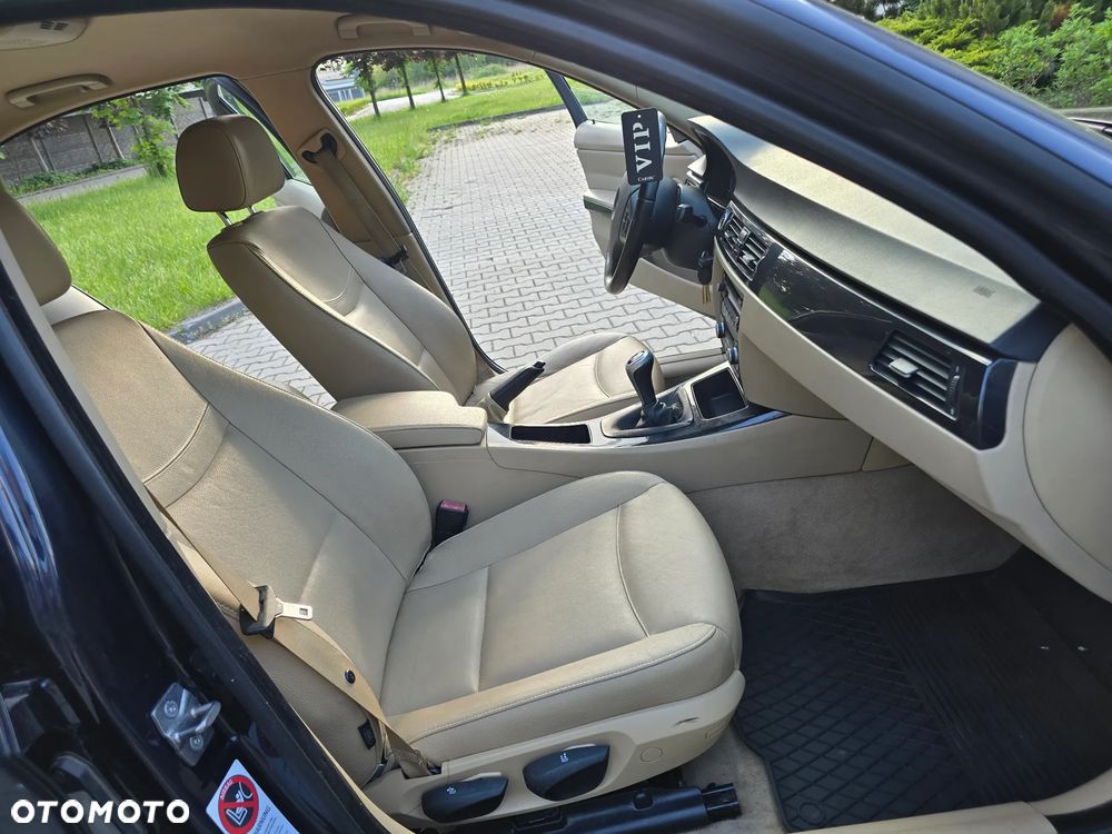 BMW Seria 3 - 23
