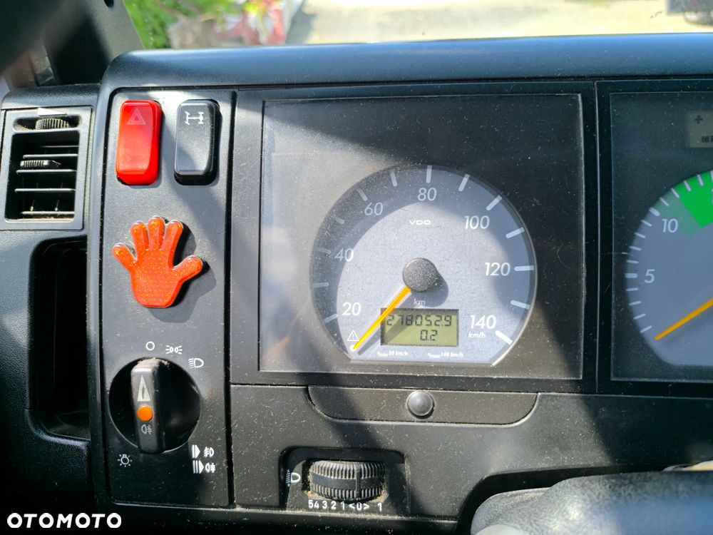 Mercedes-Benz VARIO - 6