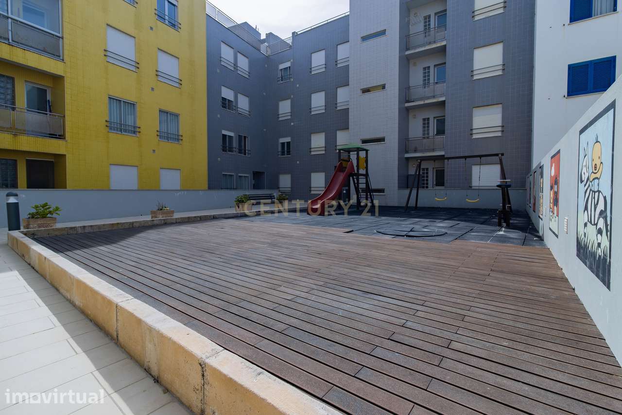 Apartamento T2 Vista Mar com Piscina e Garagem na Praia da Vieira - Grande imagem: 5/30