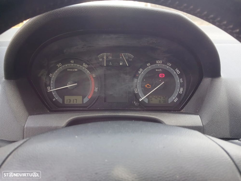 Skoda Fabia Break 1.2 Attractive - 16