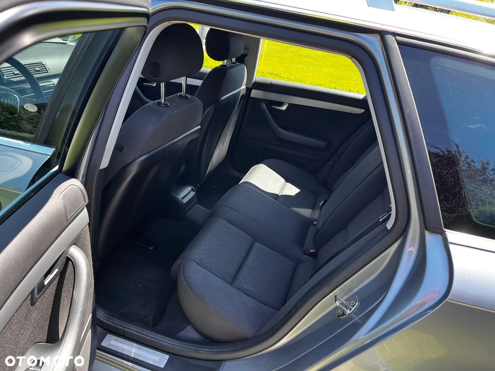 Audi A4 Avant 2.0 TDI - 12