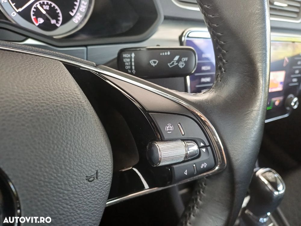 Skoda Superb 2.0 TDI DSG Ambition - 13