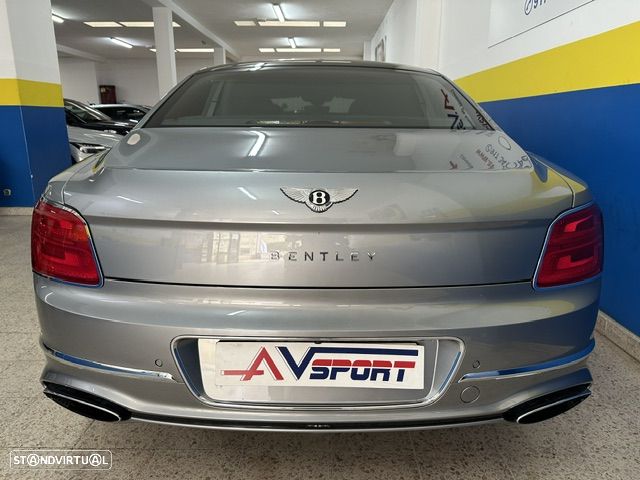 Bentley Flying Spur W12 - 8