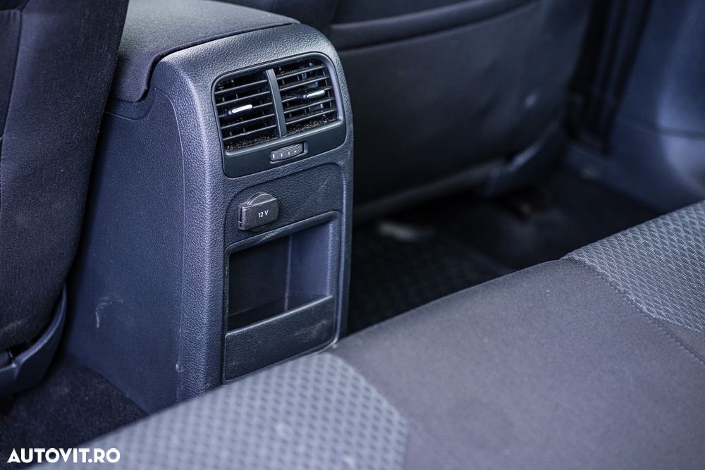 Volkswagen Jetta 1.6 TDI DSG Life - 11