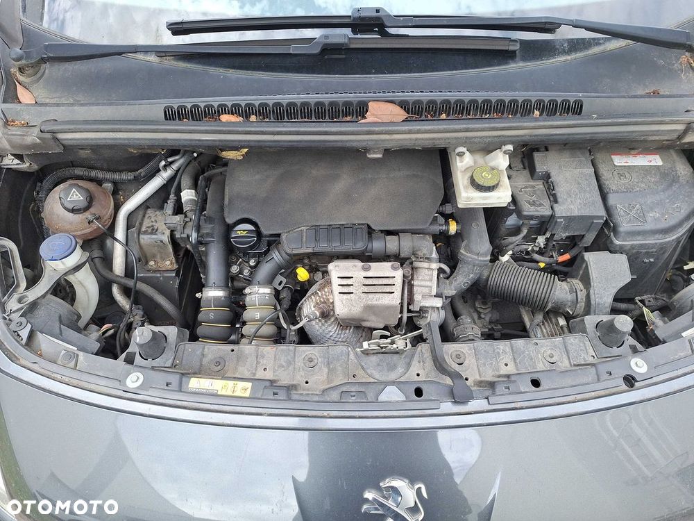 Peugeot 3008 PureTech 130 Stop & Start GPF Allure Pack - 9