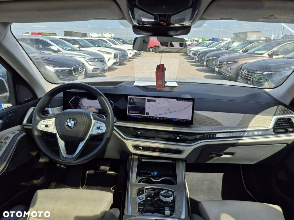 BMW X7 - 9
