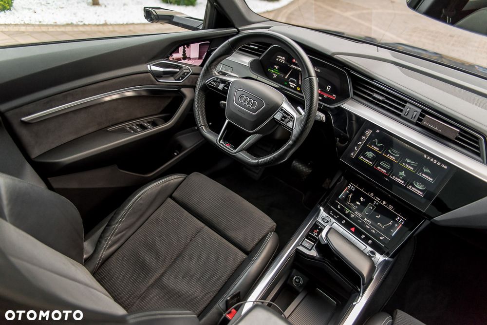 Audi e-tron 50 Quattro S line - 31