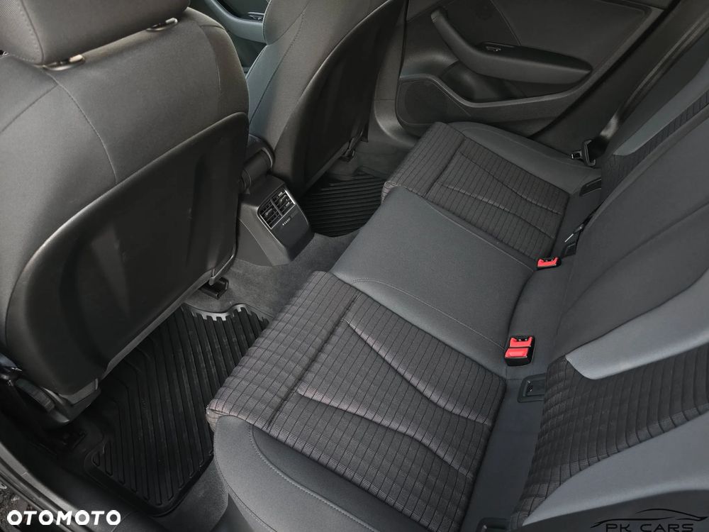 Audi A3 Limousine 2.0 TDI quattro S line Sportpaket - 31