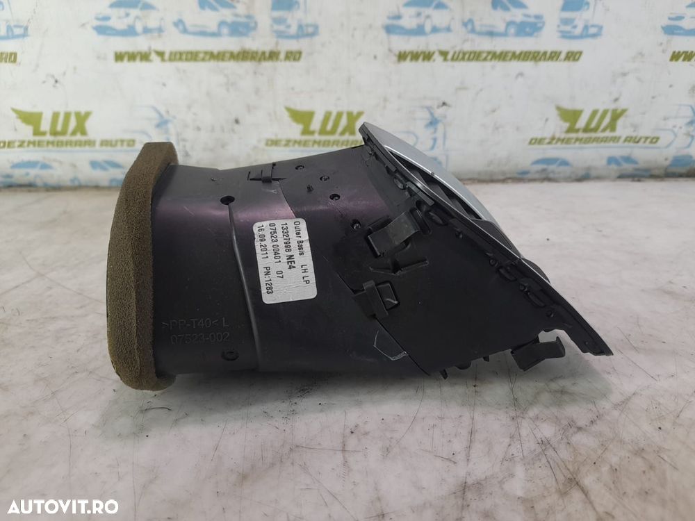 Grila ventilatie  bord 13327998 Opel Astra J [2009 - 2012] 1.7 cdti A - 4