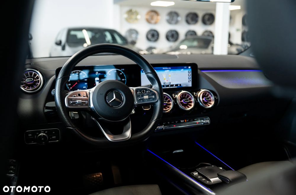 Mercedes-Benz EQA 250 66.5kWh Electric Art - 17