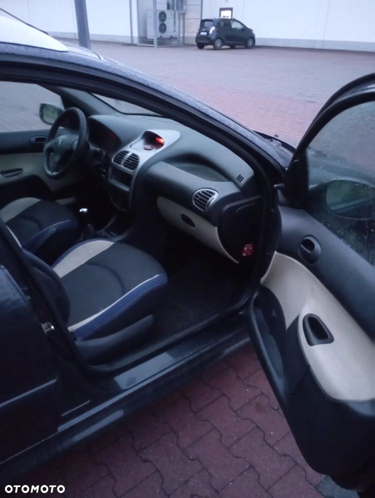 Peugeot 206 1.4 Ambiance - 4