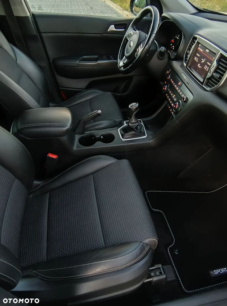 Kia Sportage 2,0 CRDI AWD Spirit - 7