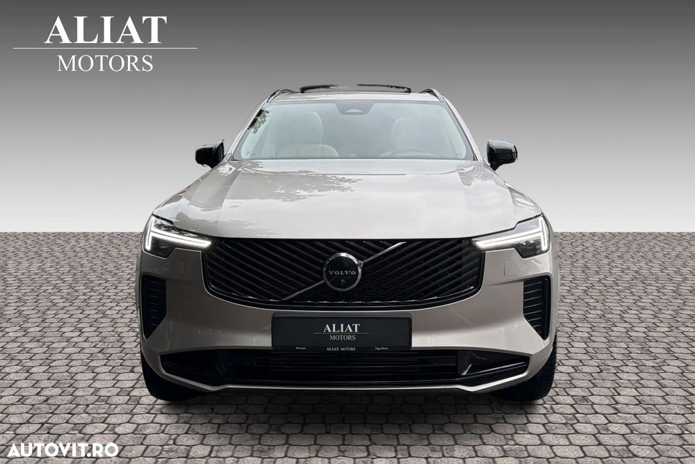 Volvo XC 90 T8 AWD PHEV Ultra Dark - 4