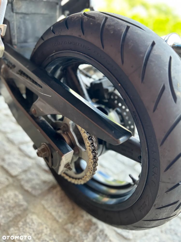 Suzuki SV - 12