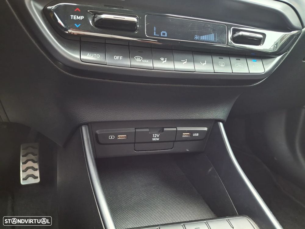 Hyundai Bayon 1.0 T-GDI Premium TT - 24