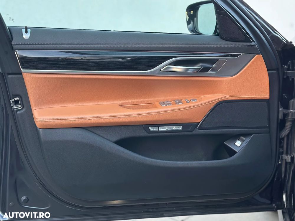 BMW Seria 7 - 25