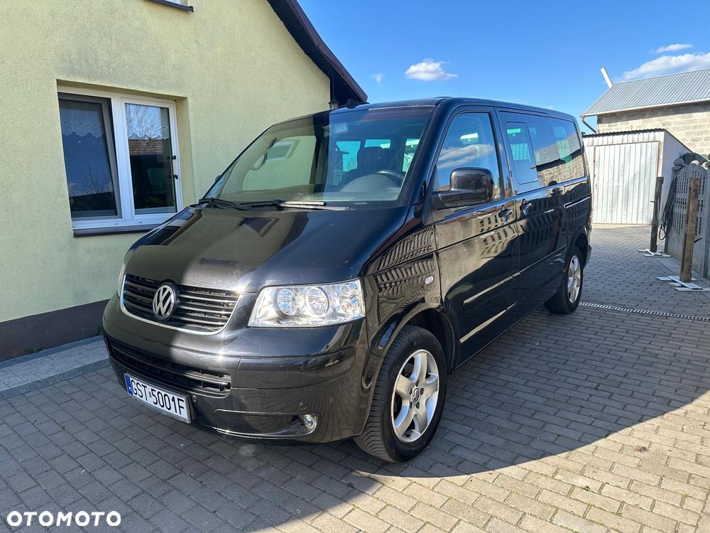 Volkswagen Multivan - 1