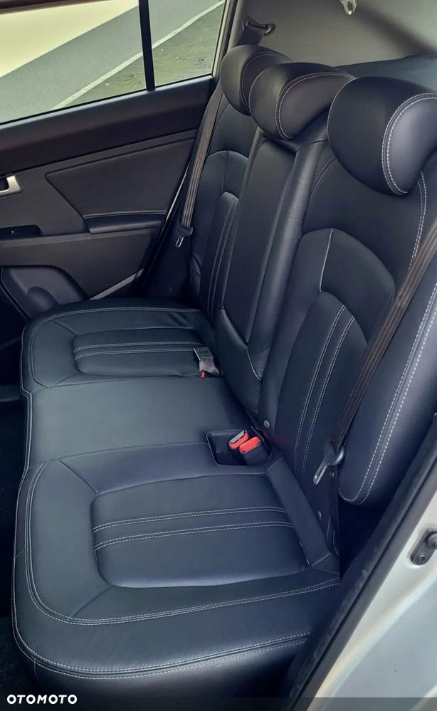 Kia Sportage 1.7 CRDI Business Line L 2WD - 11