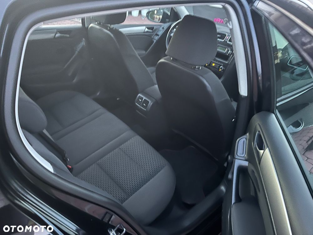 Volkswagen Golf 1.6 Edition - 12