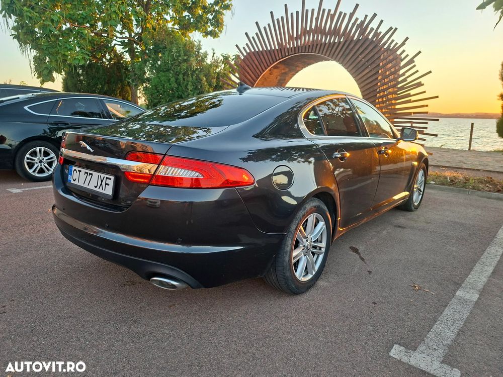 Jaguar XF 2.2D - 4
