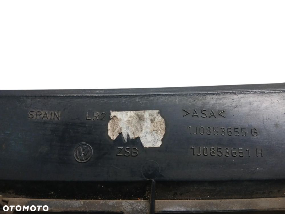 GRILL ATRAPA VW GOLF IV 1J0853655G 1J0853651H - 3