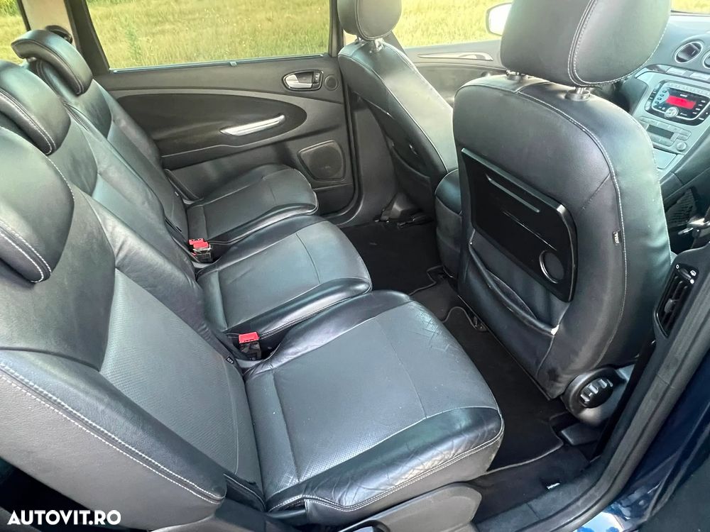 Ford Galaxy 2.0 TDCi Ghia - 12