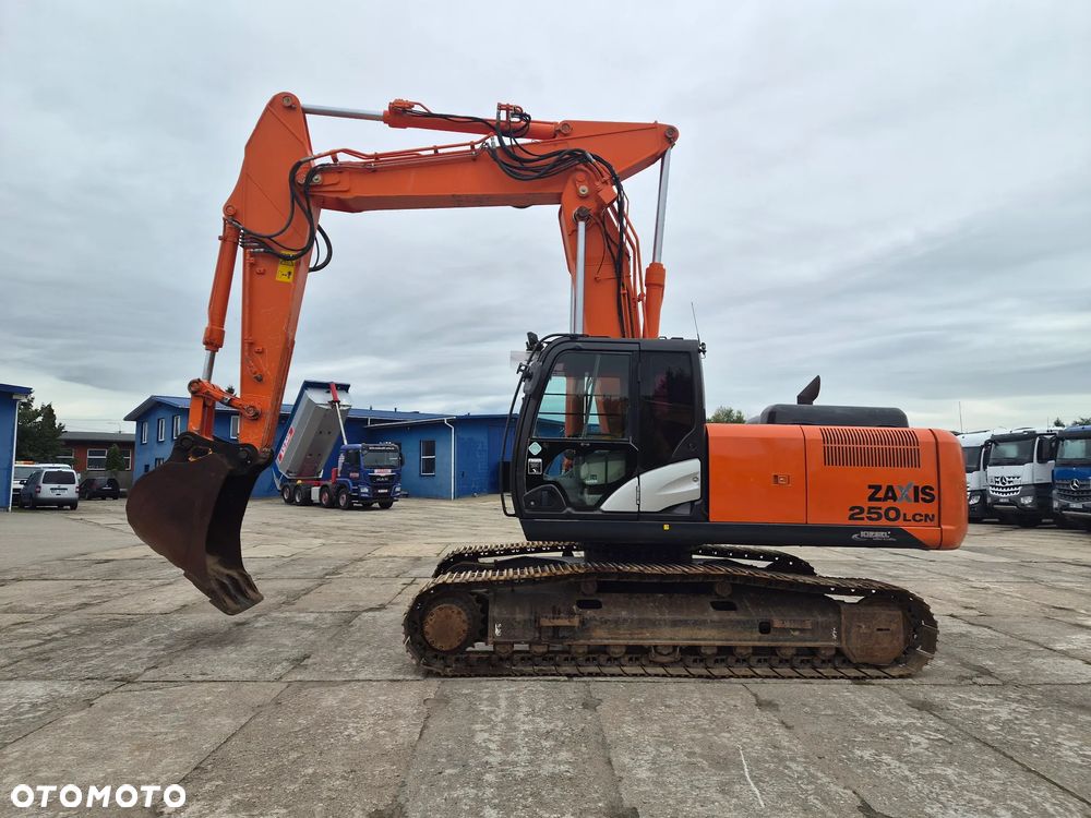 Hitachi ZX 250 LCN-5B spr z Niemiec - 9
