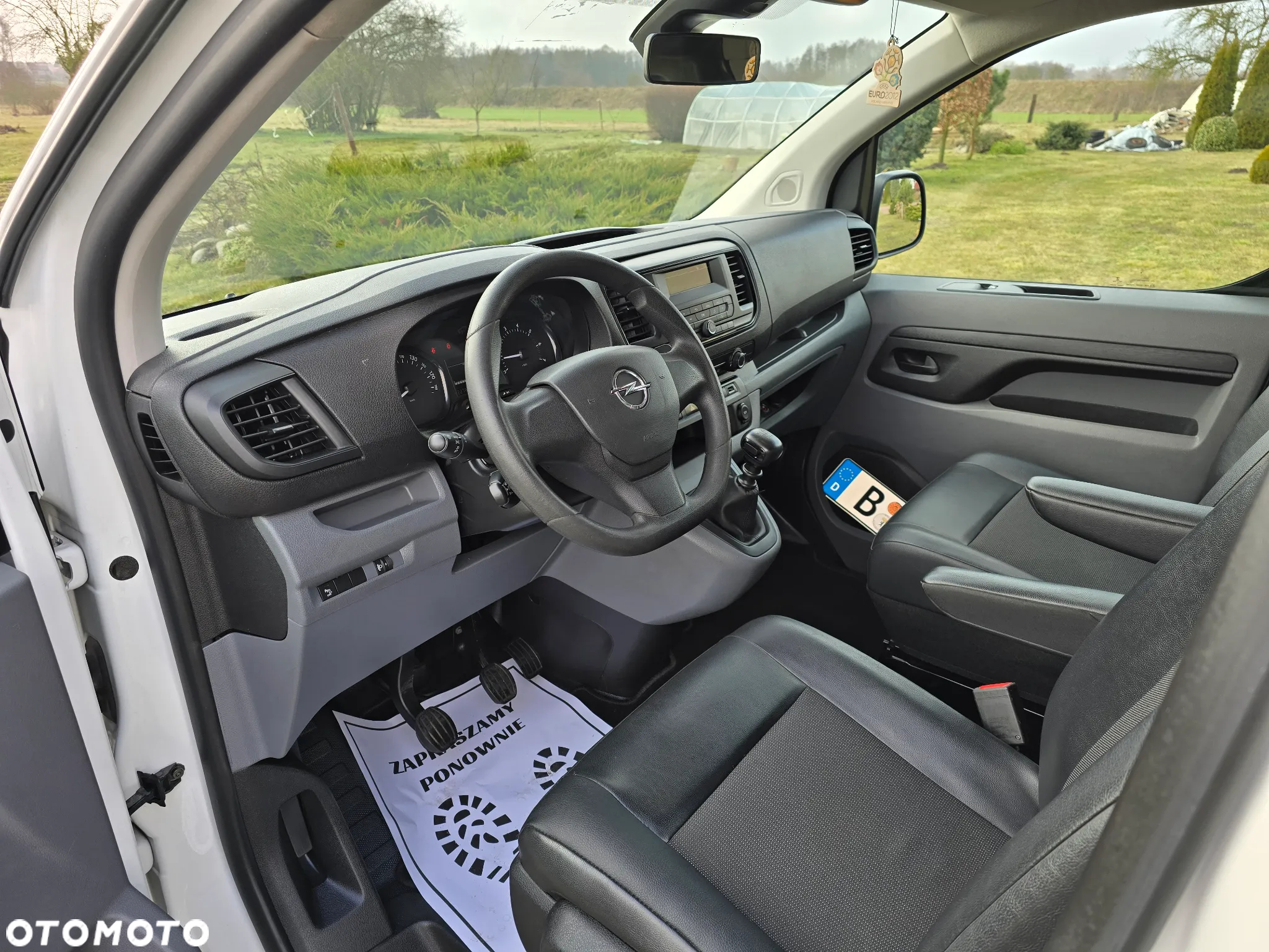 Opel Vivaro - 15