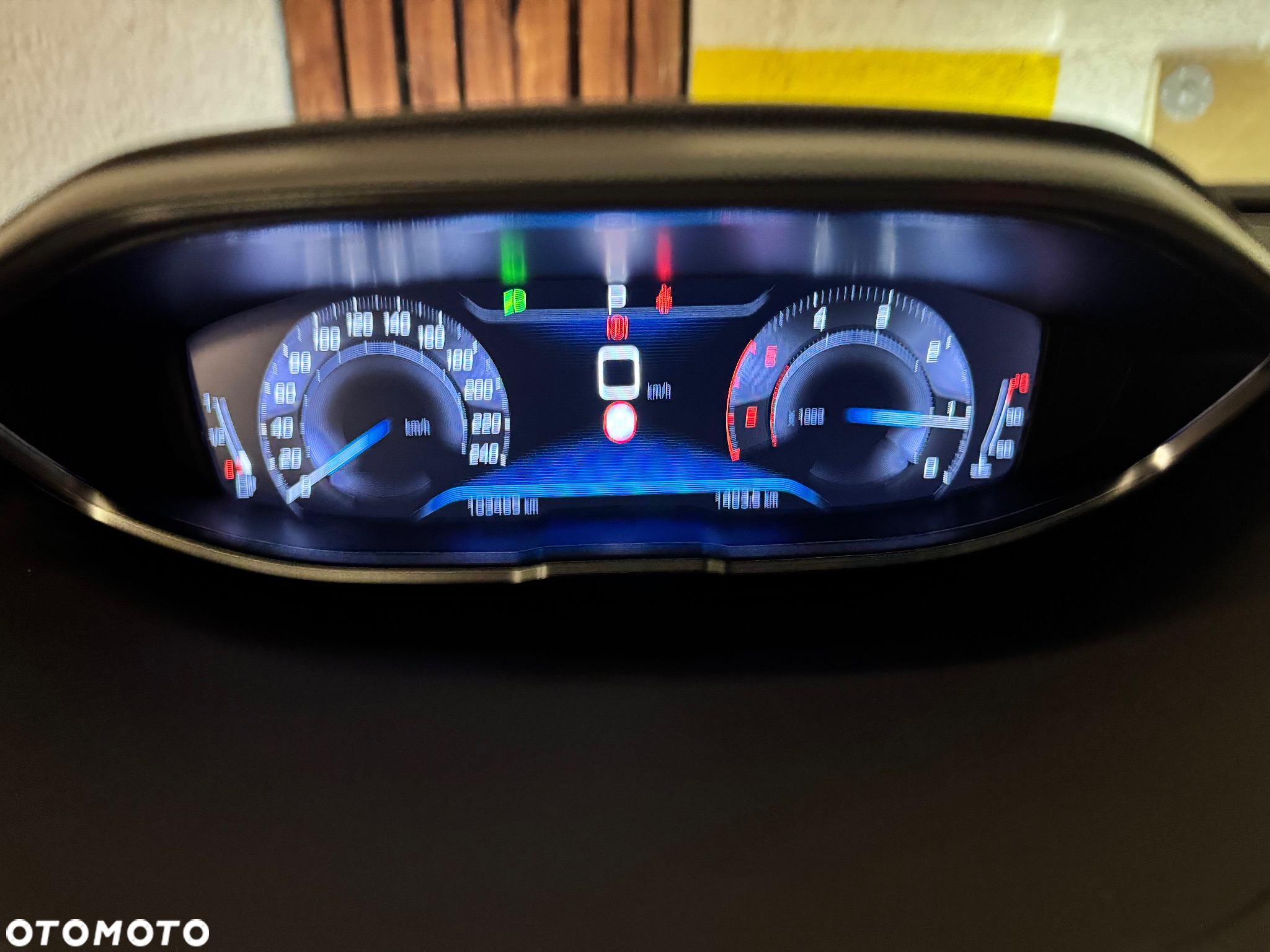 Peugeot 5008 1.5 BlueHDI Allure S&S EAT8 - 9