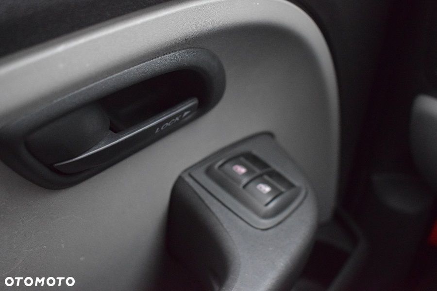 Fiat Doblo 1.9 JTD Family Premius - 18