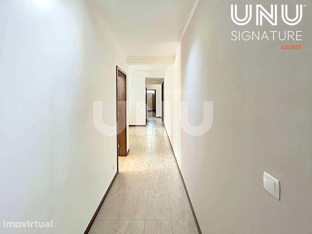 Apartamento T2 em Capelas com 141 m², com vista para a Costa Norte ... - Grande imagem: 2/13