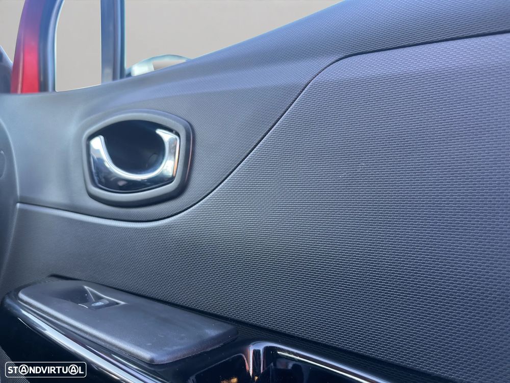 Renault Captur 1.5 dCi Sport - 16