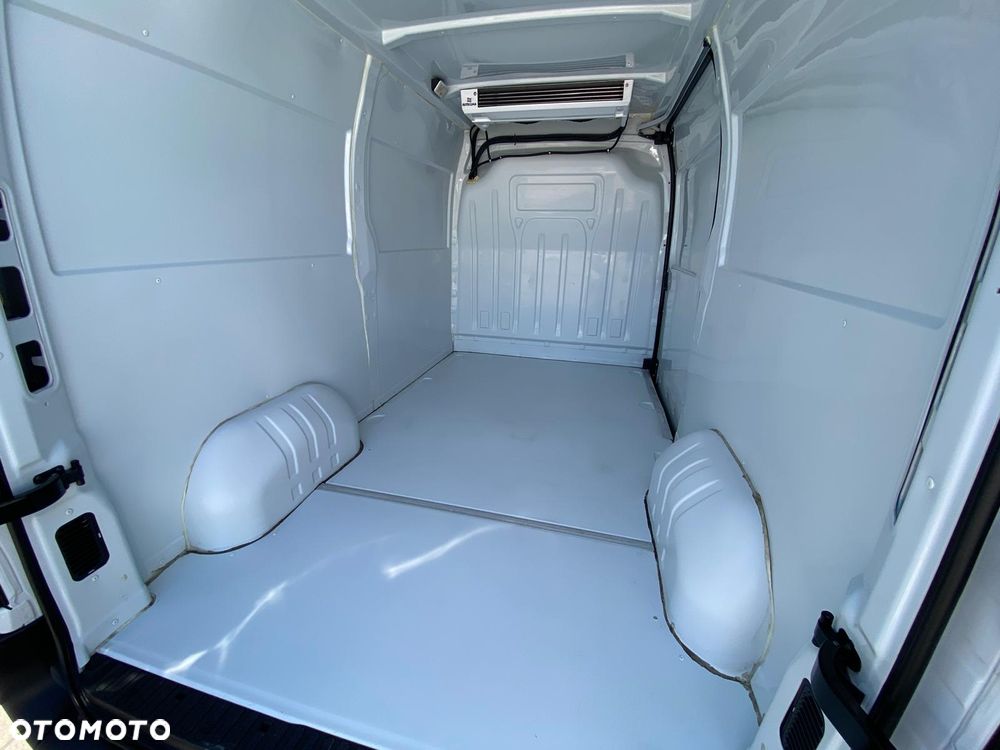 Renault MASTER 2,3 DCI 135KM L2H2 CHŁODNIA 0 STOPNI ( LEKI ) - 25