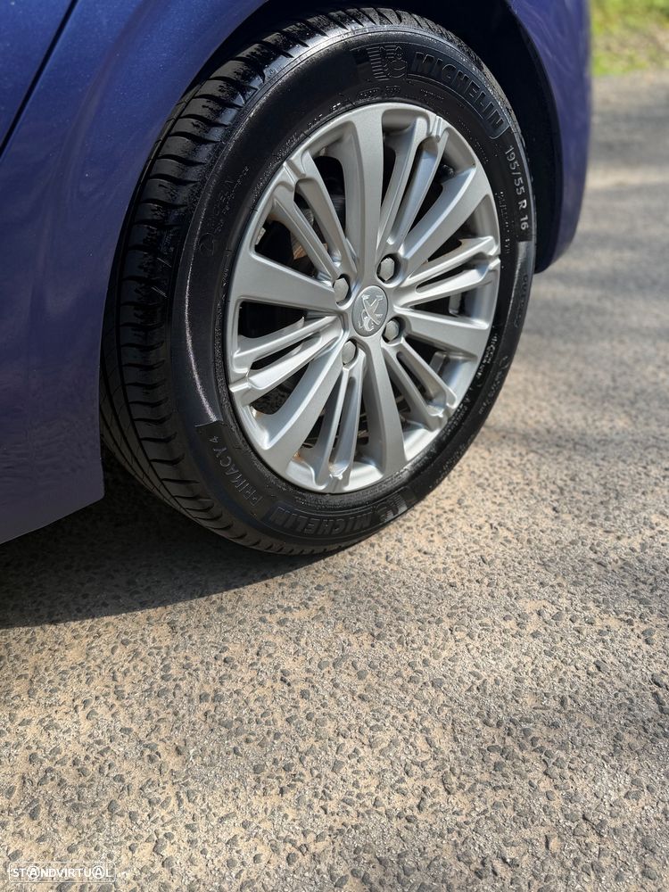 Peugeot 208 1.2 PureTech Allure EAT6 - 20