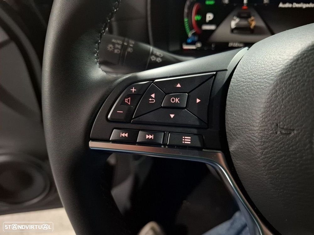 Nissan Juke 1.6 Hybrid N-Connecta — fotografia 16