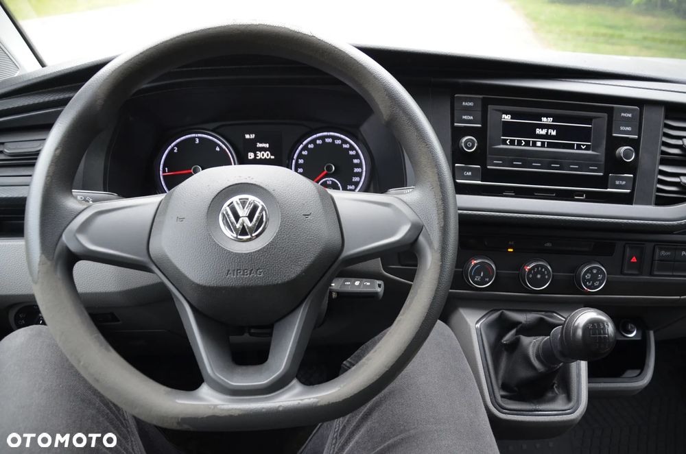 Volkswagen Transporter T6.1 - 21