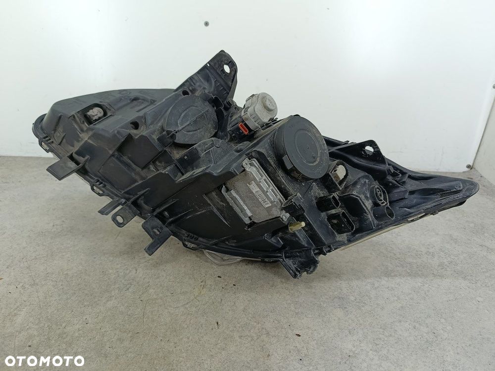 LAMPA PRZÓD PRAWA XENON RENAULT LAGUNA III 260100035R 89901837  VALEO - 8