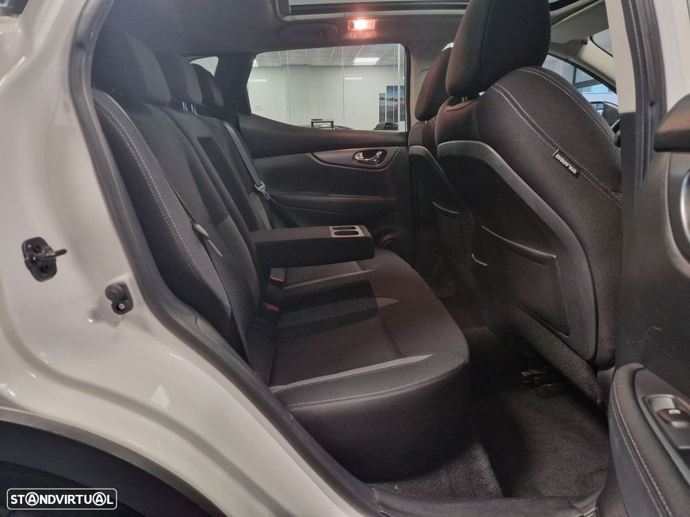 Nissan Qashqai 1.3 DIG-T N-Connecta J18 - 14