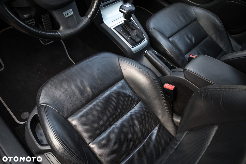 Skoda Octavia 2.0 TSI DSG RS - 15