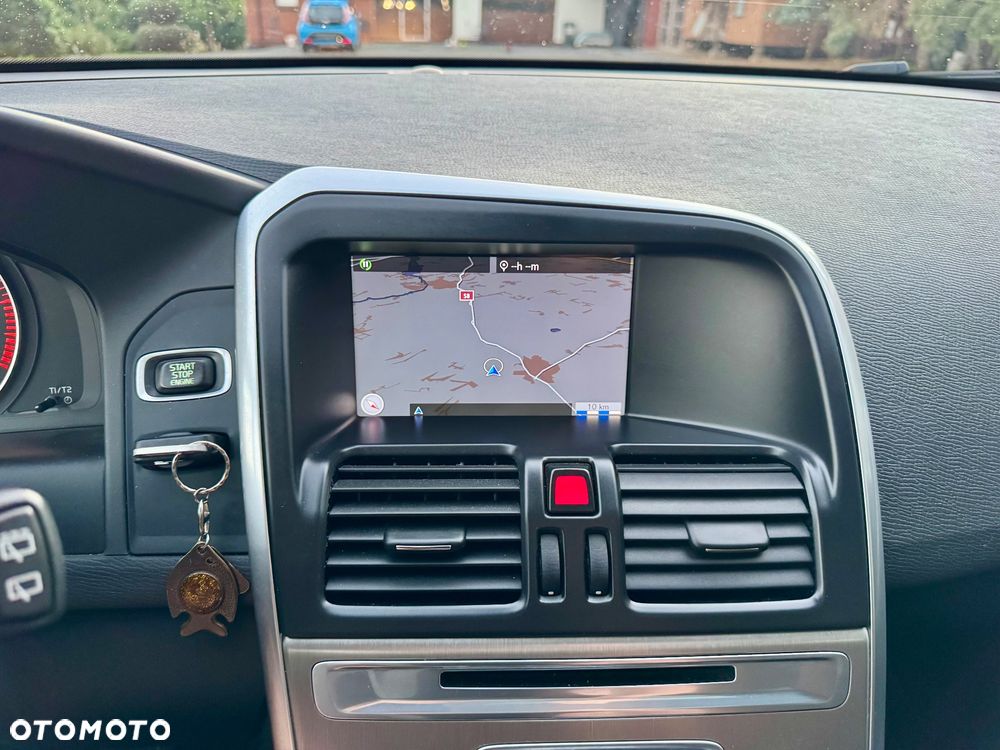 Volvo XC 60 D4 Geartronic Momentum - 23