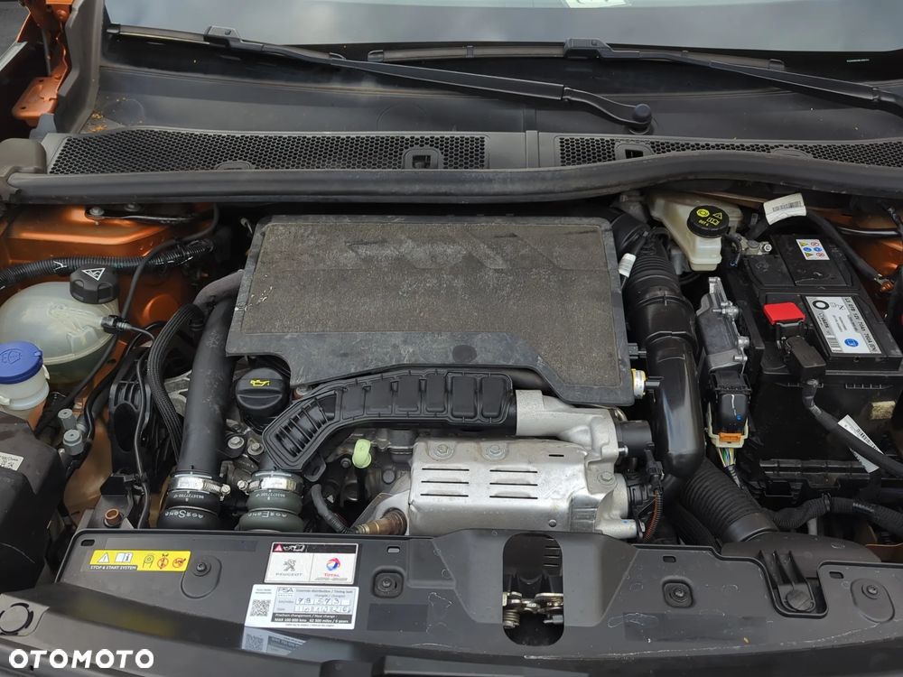 Peugeot 2008 1.2 PureTech GT Pack S&S EAT8 - 28